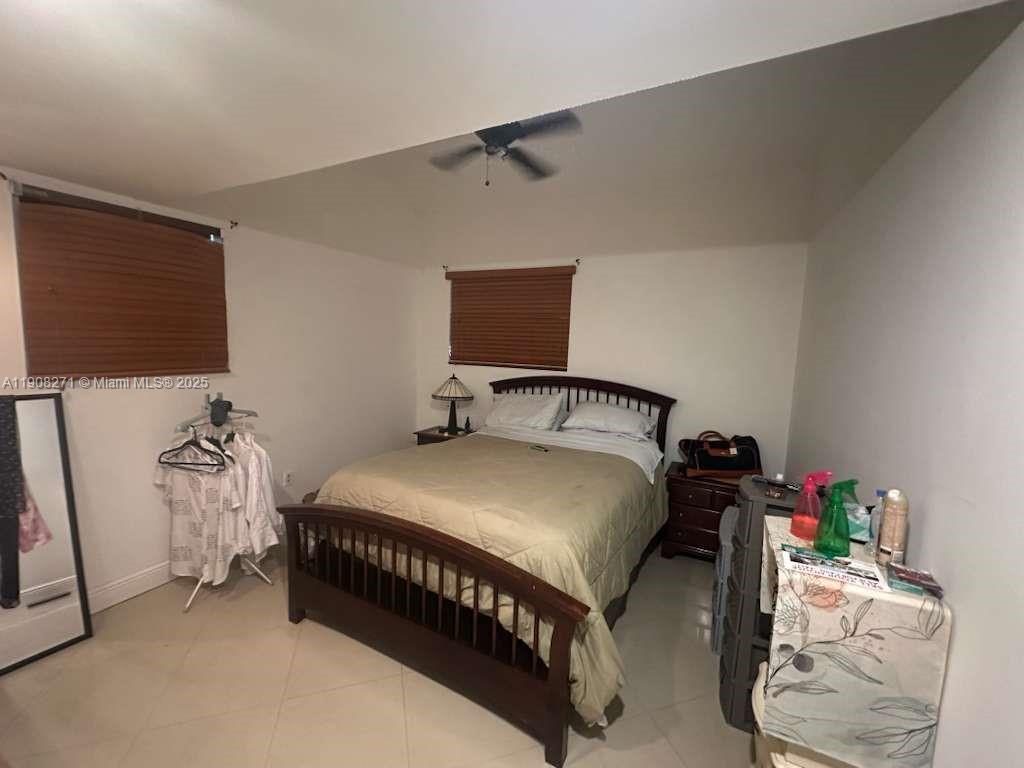 HOLLYWOOD SOUTH SIDE ADD - Residential