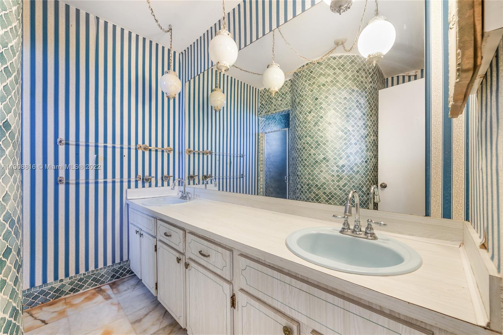 PINE NEEDLE ESTATES SEC T - Residential