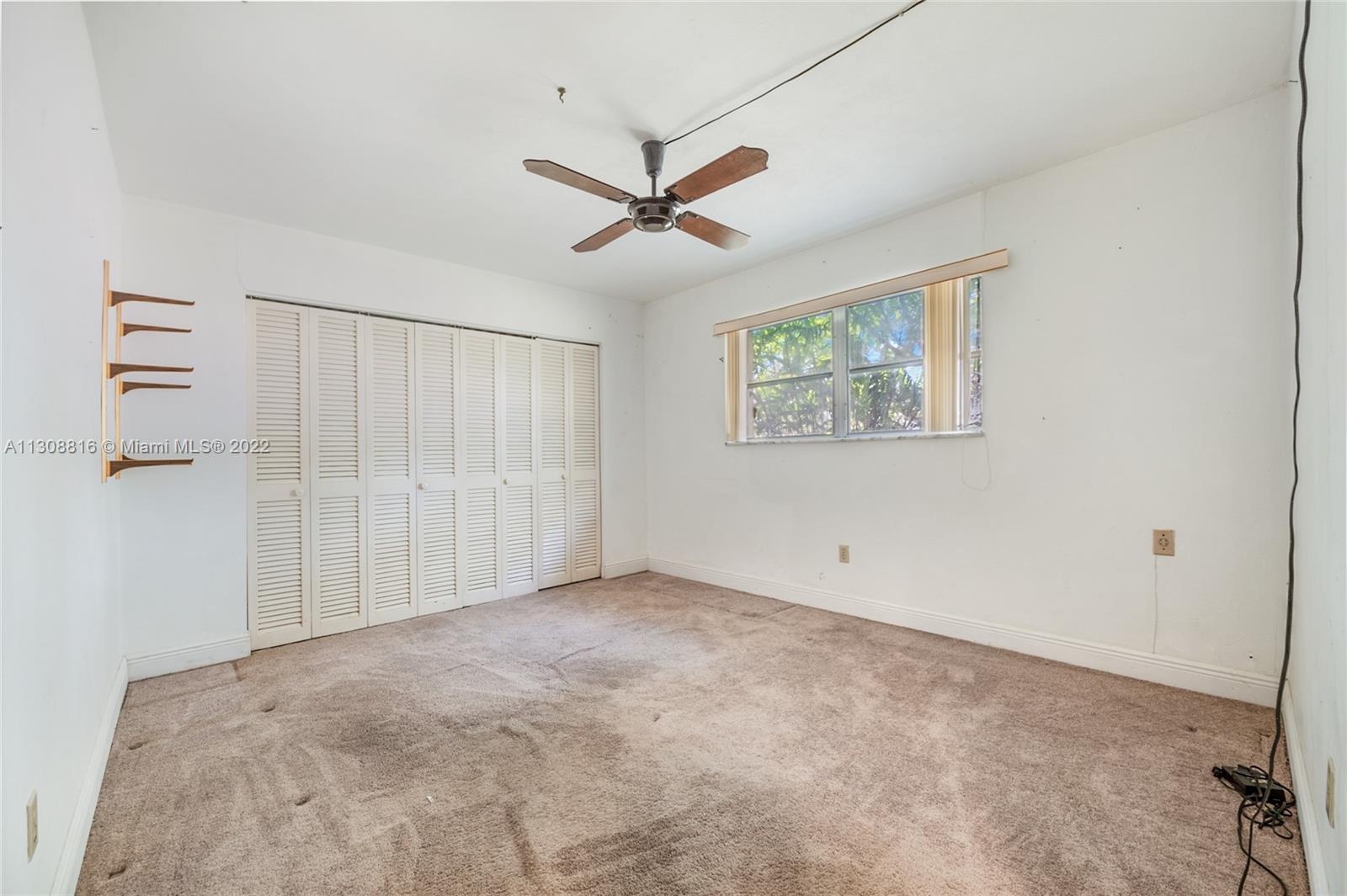 PINE NEEDLE ESTATES SEC T - Residential