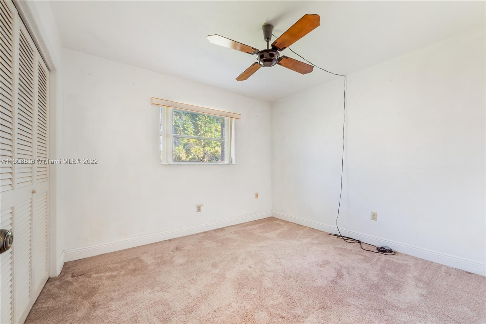 PINE NEEDLE ESTATES SEC T - Residential