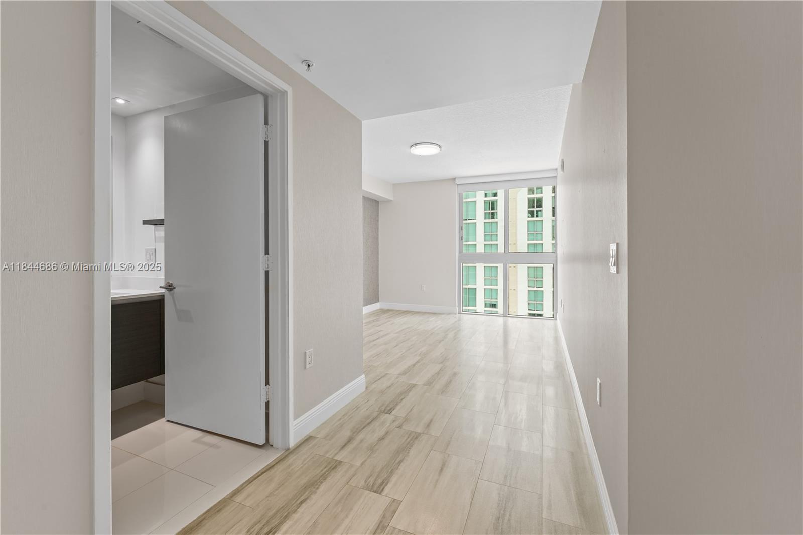 PARQUE TOWERS CONDO - Residential