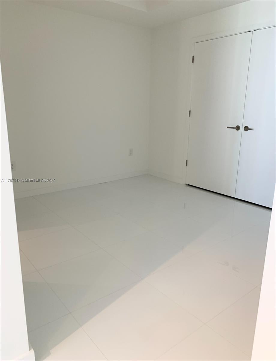 PARAMOUNT MIAMI WORLDCENT - Residential