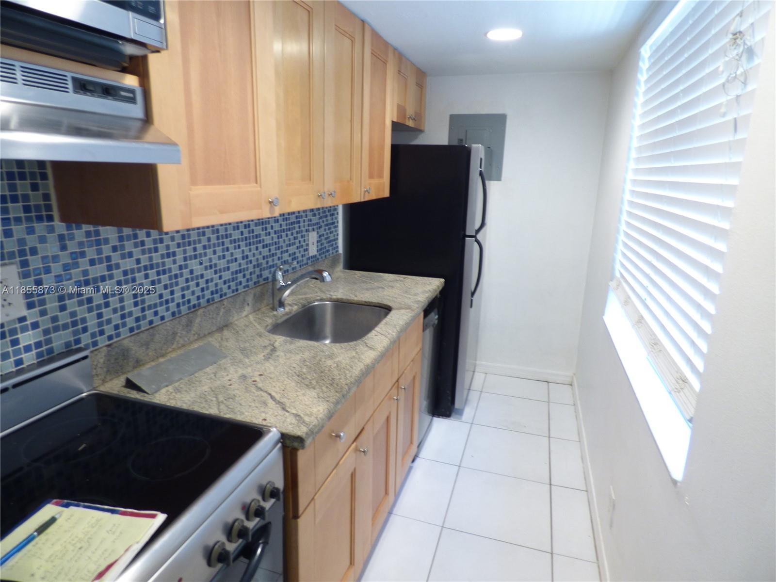Fort Lauderdale. Victoria Park. Las Olas Area. Updated Kitchen & Bath. Ground Floor. Freshly Painted. White Ceramic Tile Floors. Central Air. Impact Windows. Private Swimming Pool, on Site Washer/ Dryer and Convenient Parking Right at Your Door. Close to Ocean, Short Distance to Las Olas Blvd. Minutes to the Ft Lauderdale Airport, & near All Shopping. The landlord requires the first month’s rent, two months' security deposit, a credit score of 650+, a clean background check, and a monthly income of a$3.000+.