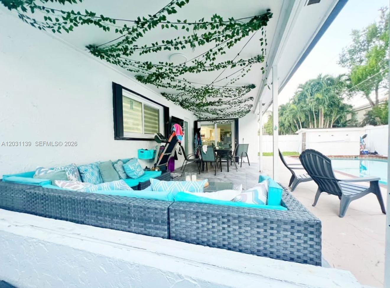 11371 NW 32nd Mnr