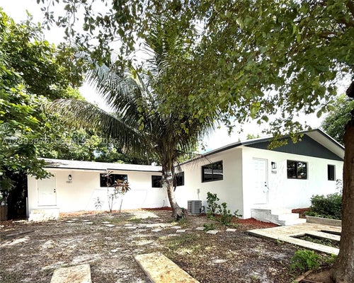 1551 NE 117TH ST, MIAMI, FL 33161 - Image 88df7713aee366b32a1f10bcf50b9983/993417362
