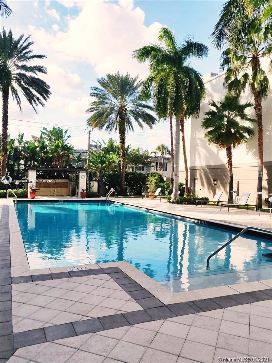 2421 Ne 65th St 512, Fort Lauderdale, Broward County, Florida - 1 Bedrooms  
1 Bathrooms - 