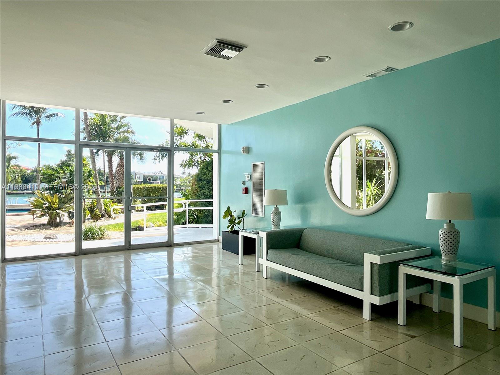 MEDITERRANEAN APARTMENTS - Residential