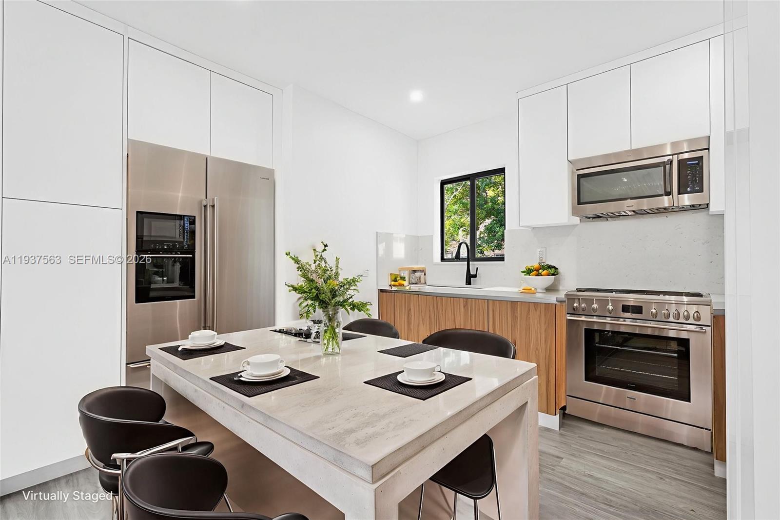 LESLIE ESTATES SEC 11 - Residential