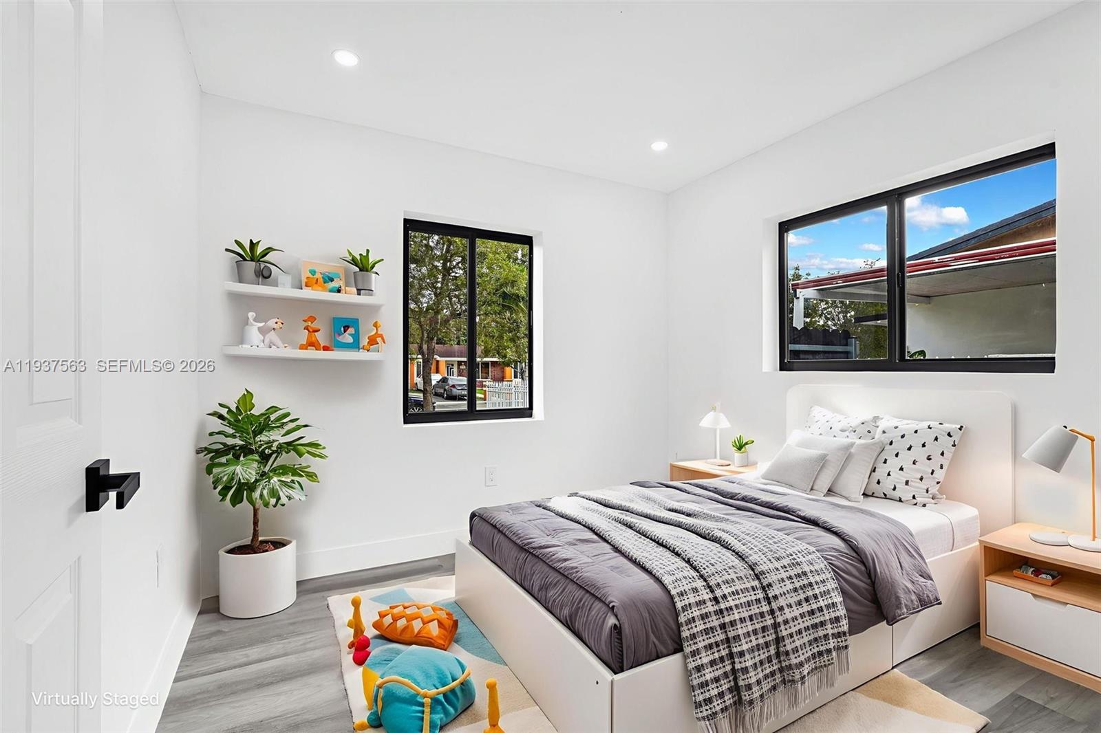 LESLIE ESTATES SEC 11 - Residential