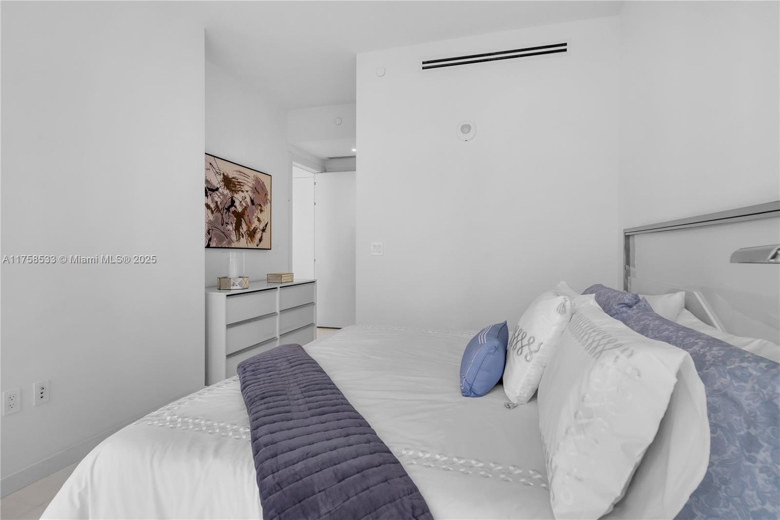 Aston Martin Residences - Residential