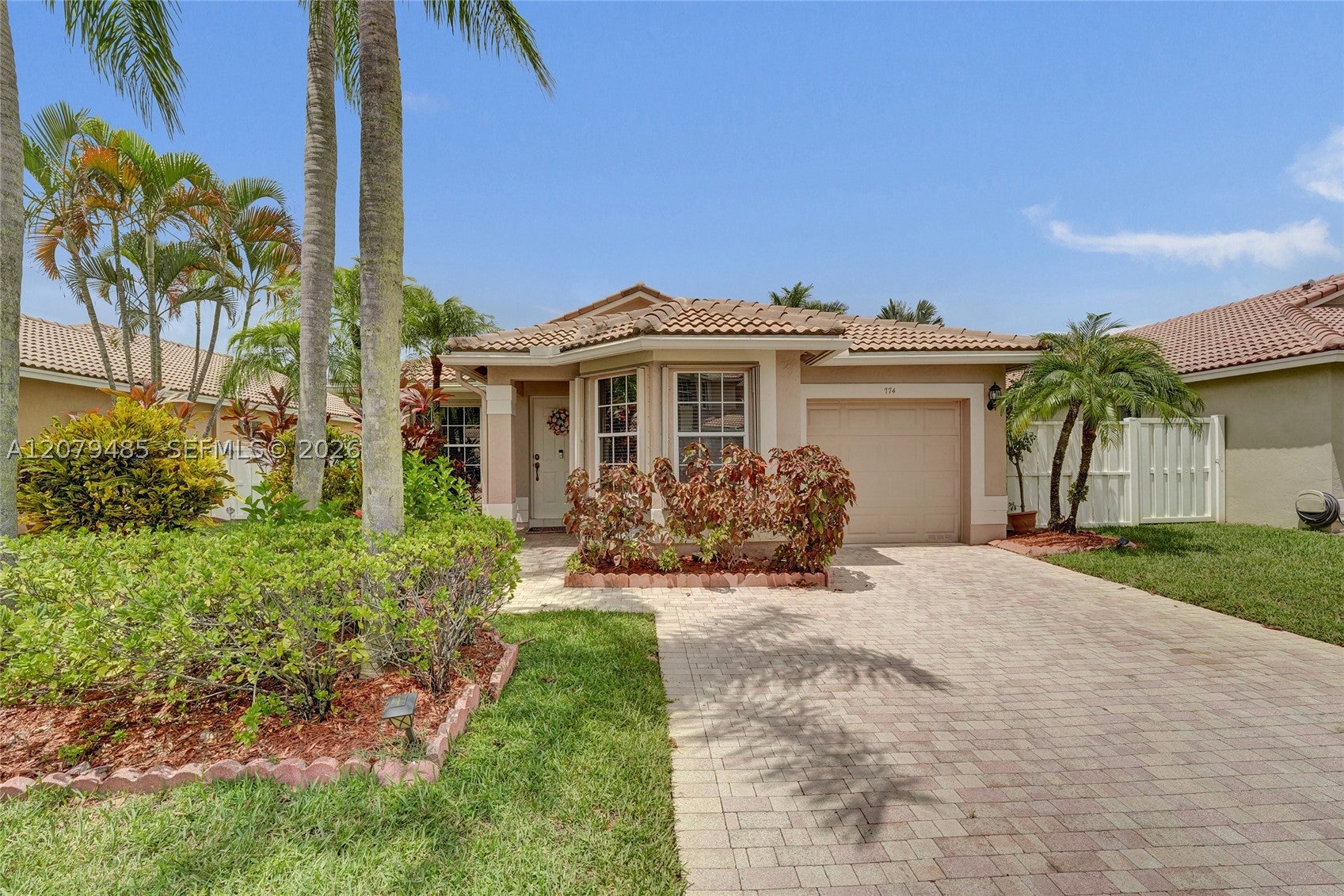 774 SW 120th Ave, Pembroke Pines FL 33025