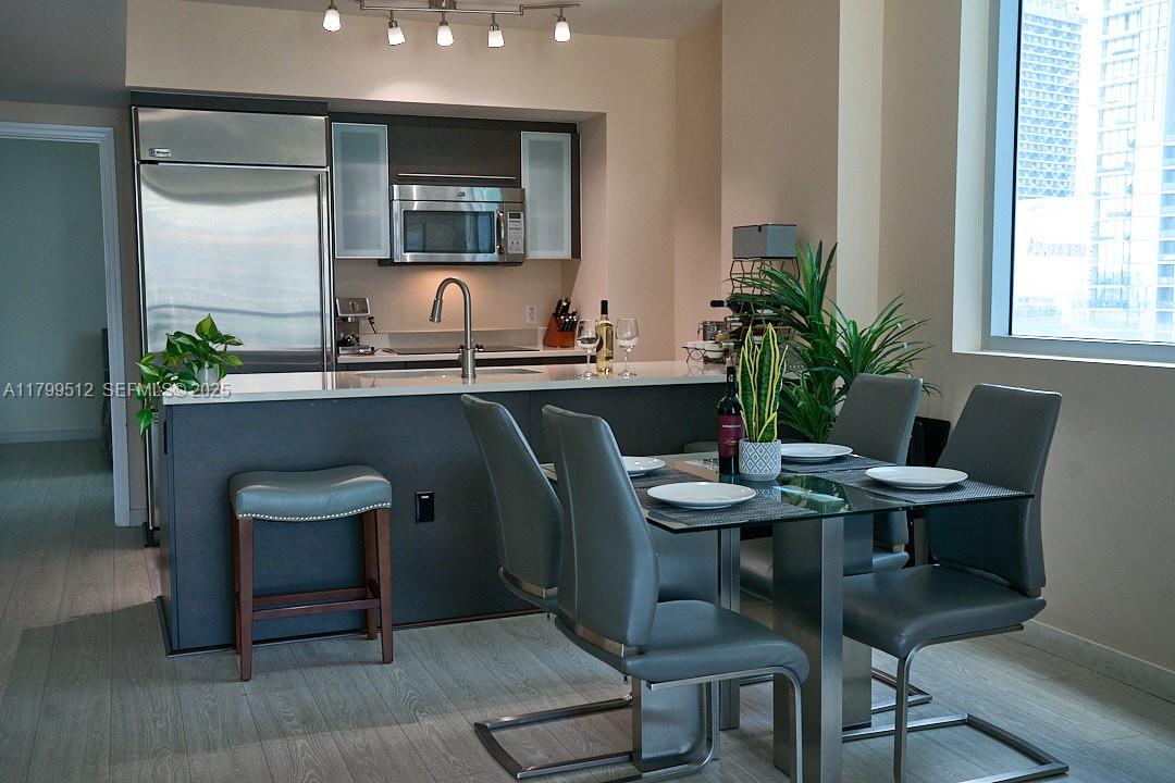 500 BRICKELL EAST CONDO - Residential