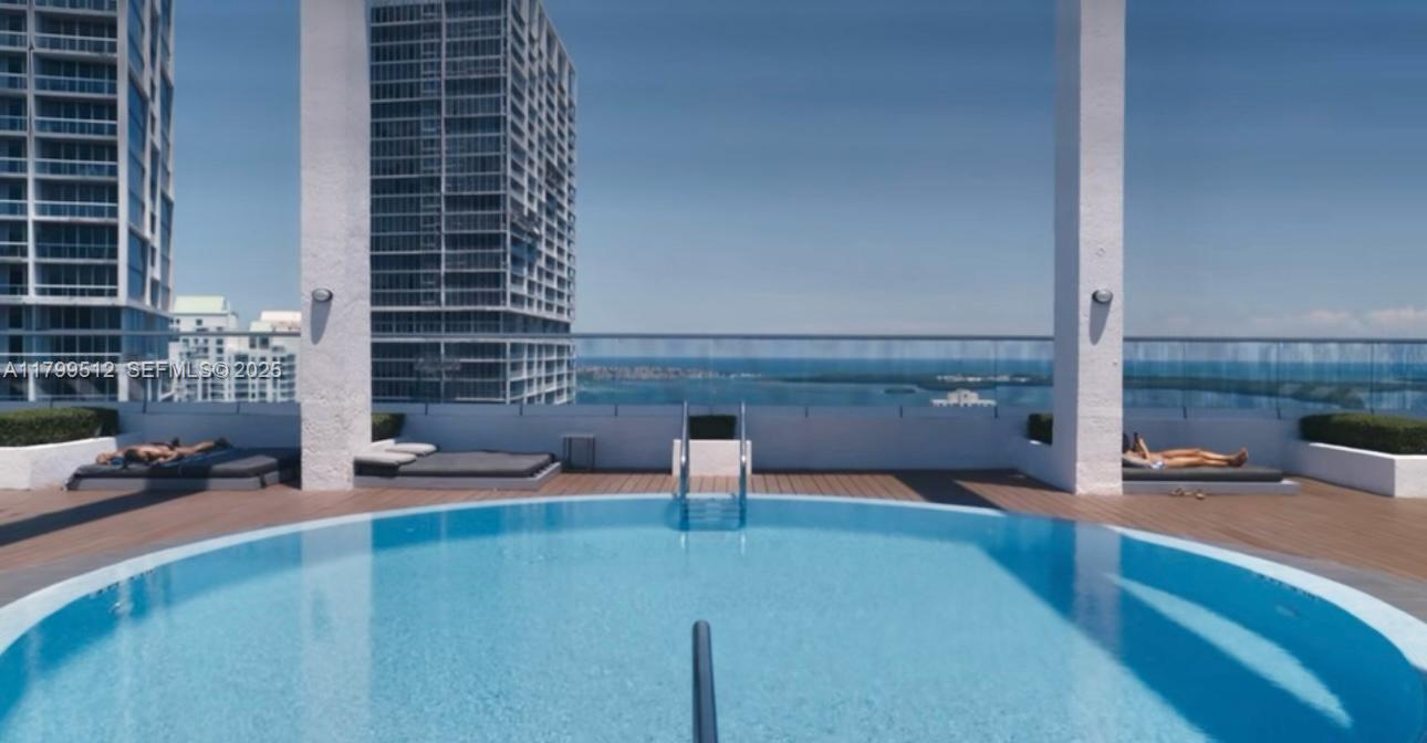 500 BRICKELL EAST CONDO - Residential