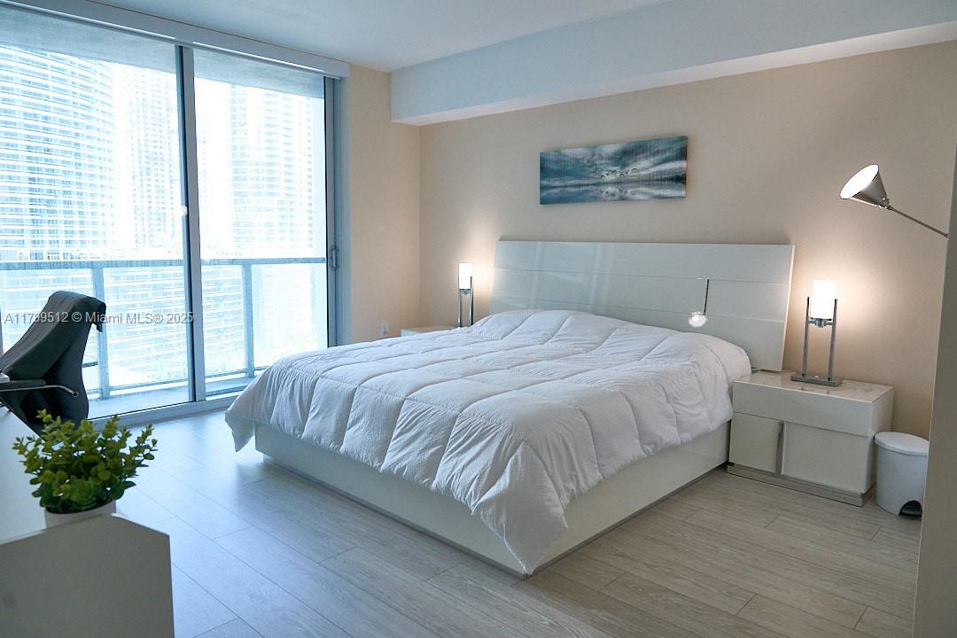 500 BRICKELL EAST CONDO - Residential