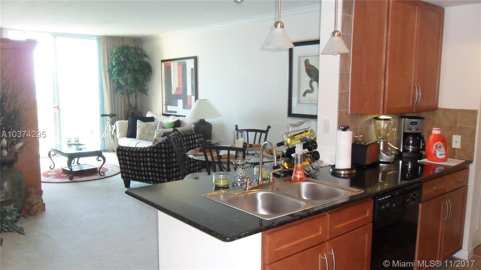 CITE CONDOMINIUMS - Residential Lease