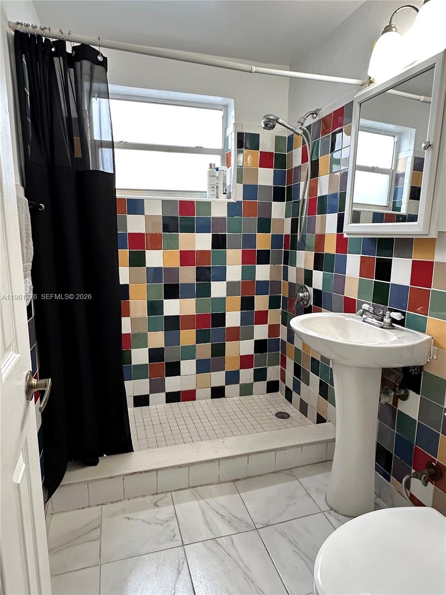 LINCOLN PLACE CONDO - Residential