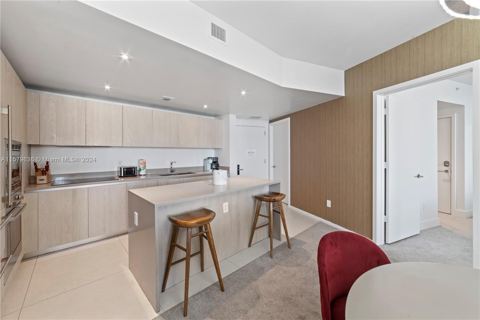 4111 SOUTH OCEAN DRIVE CO - Residential Lease