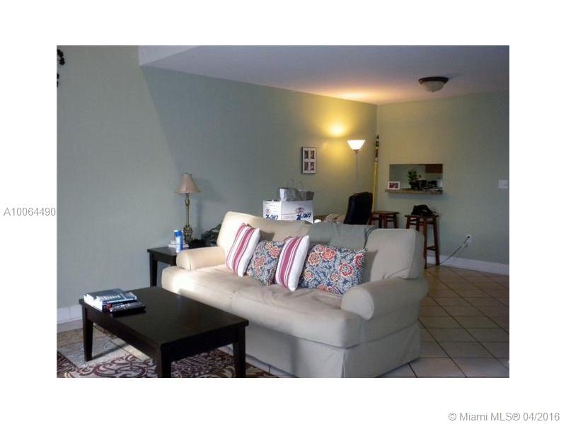 DADELAND GROVE CONDOUNIT - Residential Lease