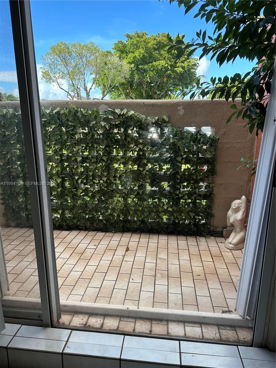 WEST FONTAINE CONDO - Residential Lease