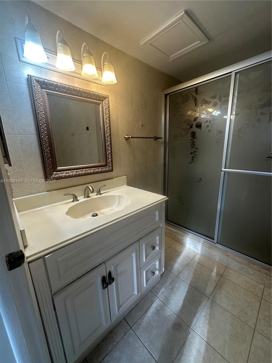 WEST FONTAINE CONDO - Residential Lease