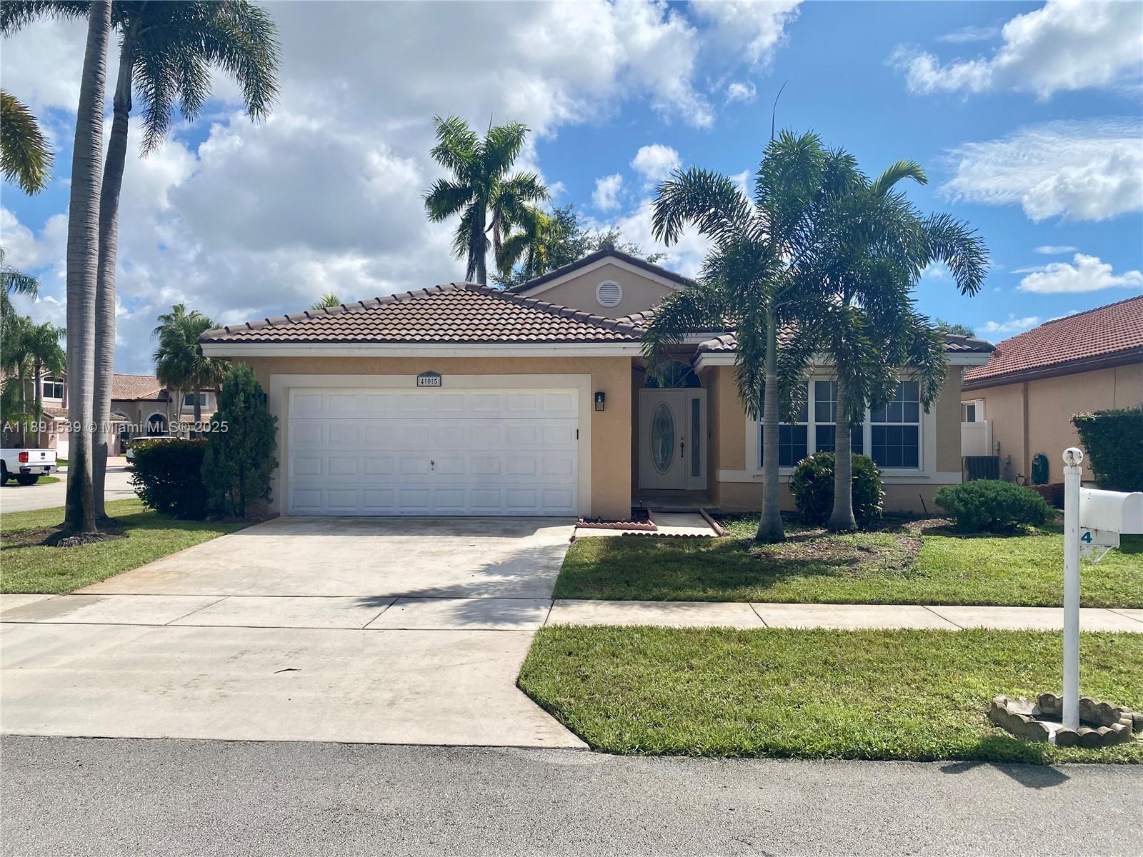 SILVER LAKES AT PEMBROKE - Residential Lease