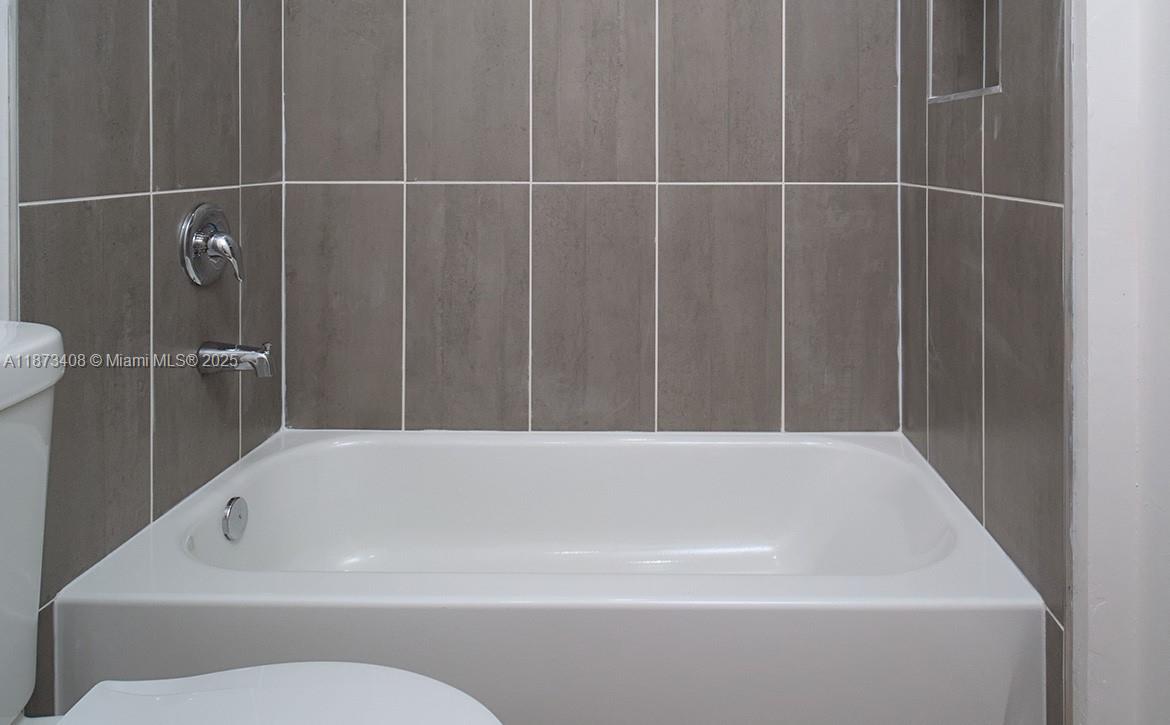 PORT LABELLE - Residential Lease