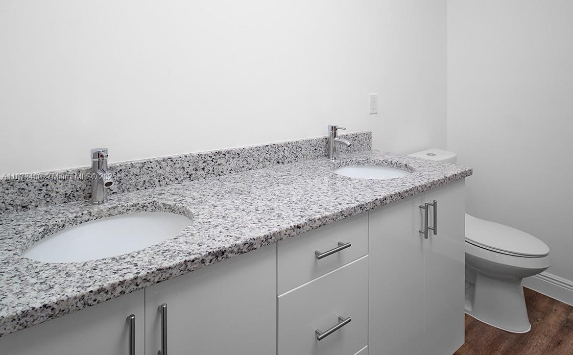 PORT LABELLE - Residential Lease