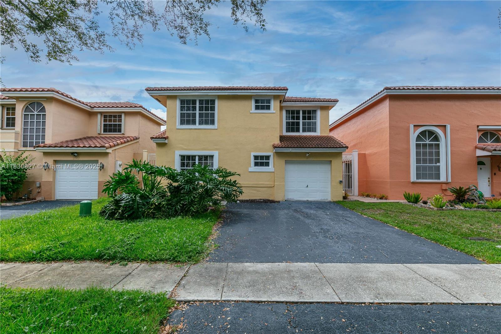 The Perfect Pool home for your family in Embassy Lakes, located in the prestigious Cooper City, Huge living anddining rooms plus a family area overlooking the pool. Extensive master bedroom and bath, with oversize walkingclosets. One bedroom and full bath located on the first floor, perfect for in laws or guest. This home has beenfreshly painted and new carpeting in all bedrooms. Embassy Lakes Community offers a resort style club house,Olympic-size pool, tennis courts, racquetball, basketball courts, sand volleyball, state of the art fitness centers, andchildren’s playgrounds. Conveniently located close to the best schools in Broward County, shopping centers, fine restaurants, parks, hospitals, and so much more. Quick approvals, move-in ready.