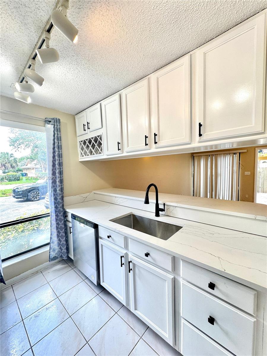 4240 NW 114th Ter 40