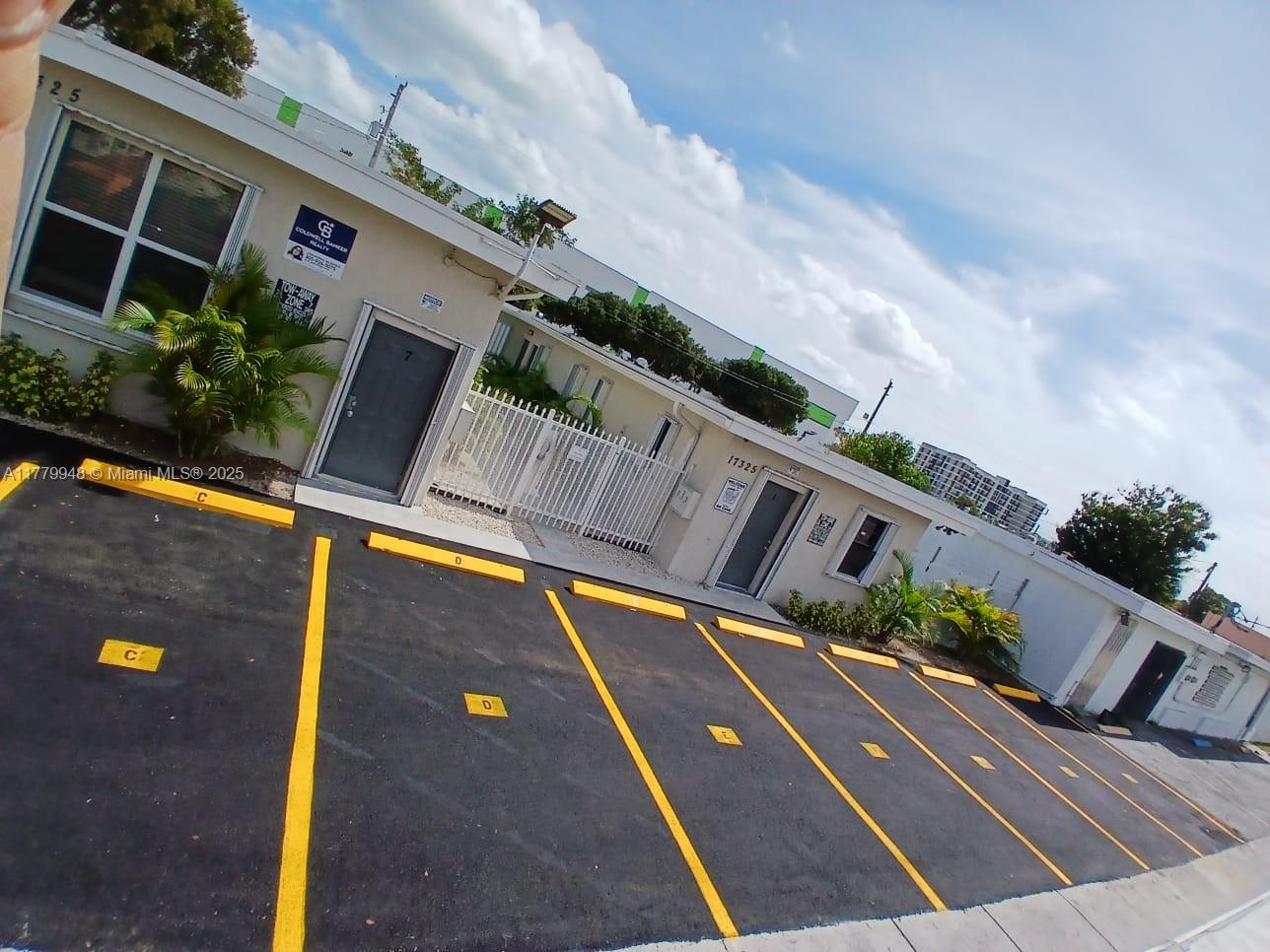 Rental Property at 17325 Homestead Ave 5, Miami, Broward County, Florida - Bedrooms: 1 
Bathrooms: 1  - $1,350 MO.