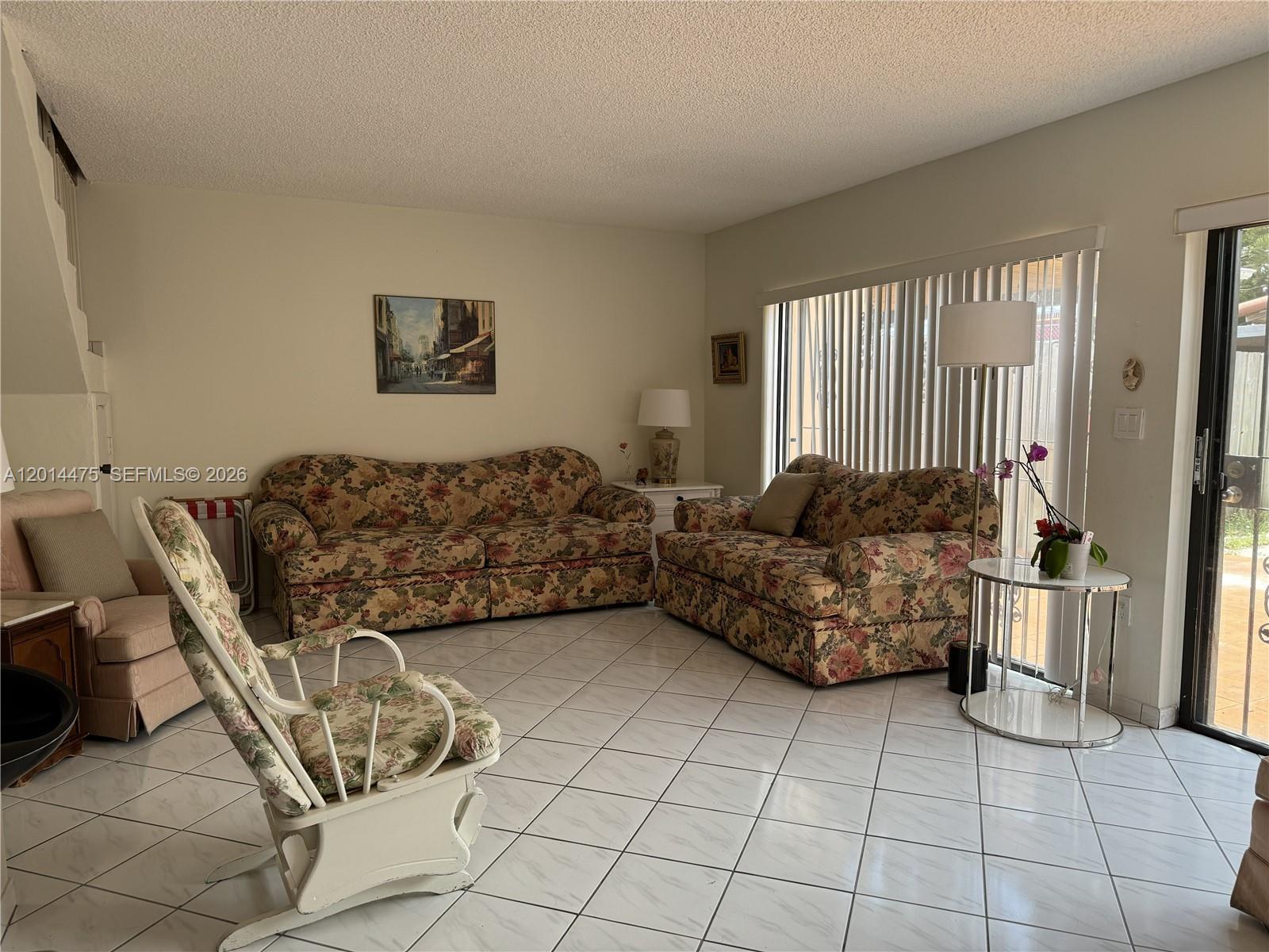 TROPICAL PARK VILLAS COND - Residential