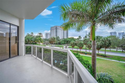 20185 E Country Club Dr 206 Aventura FL 33180