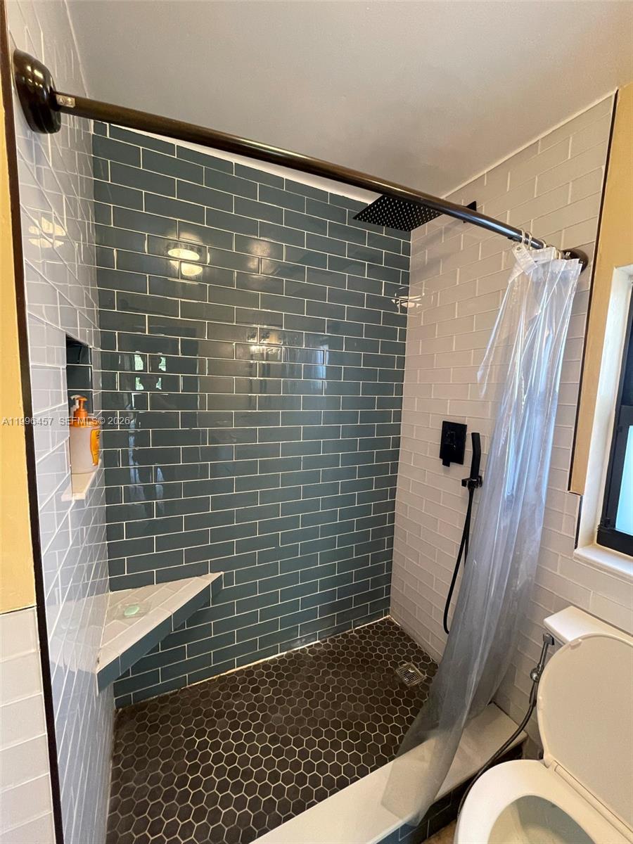 EDGEWATER PARK - Residential