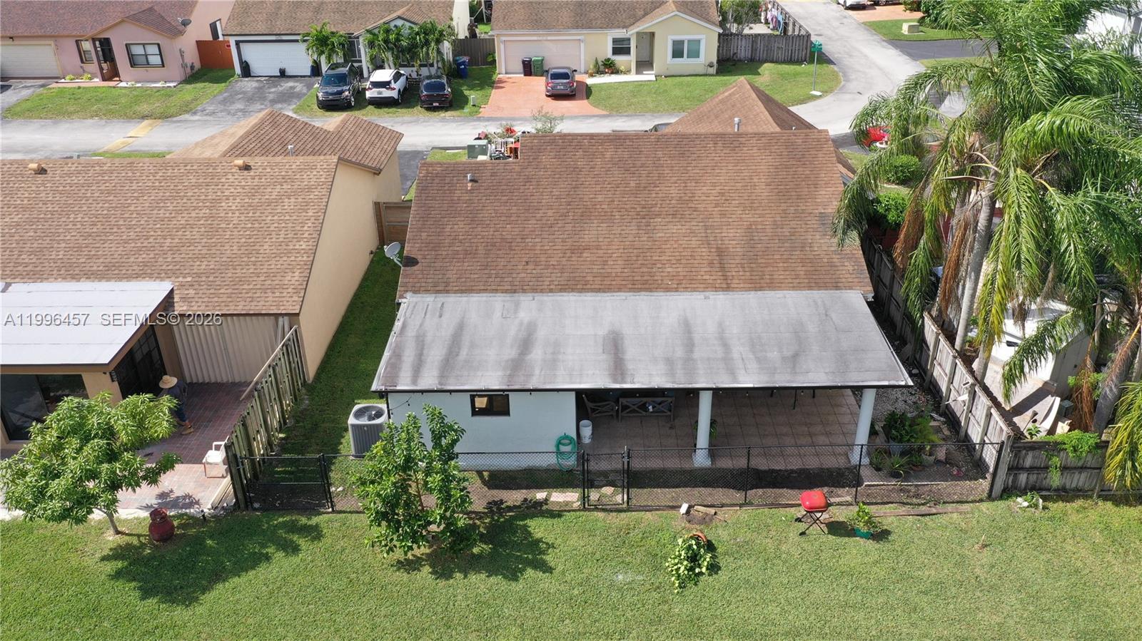 EDGEWATER PARK - Residential