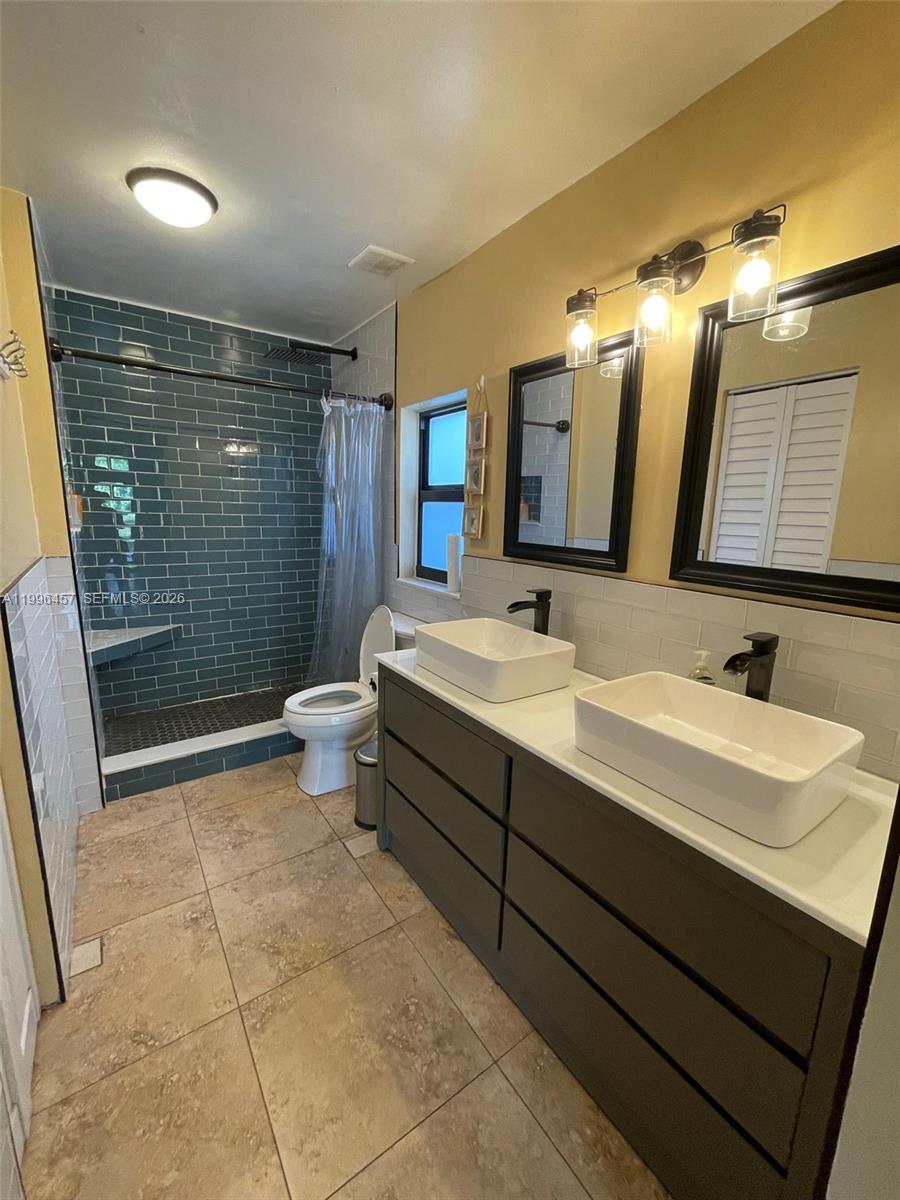 EDGEWATER PARK - Residential