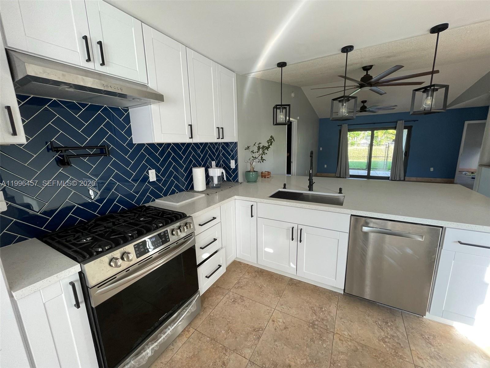 EDGEWATER PARK - Residential