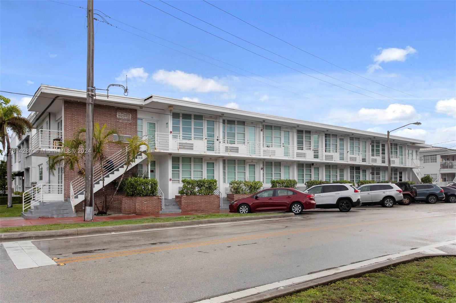 THE LOFTS AT HARDING COND - Residential Lease