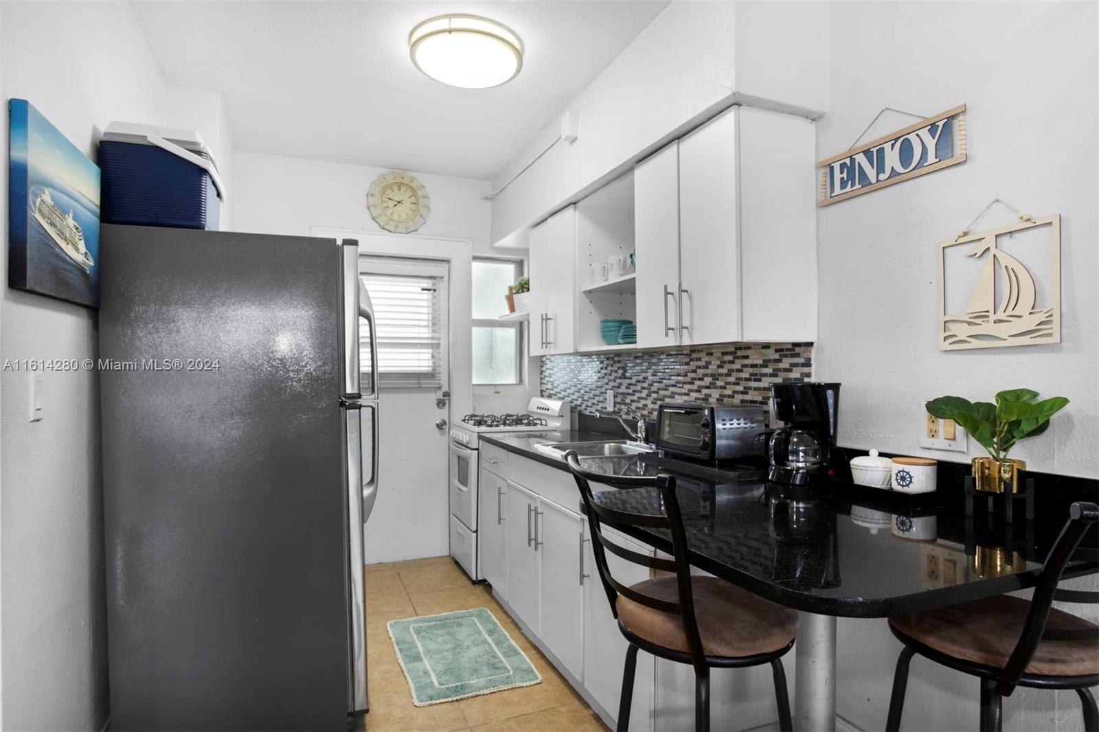 THE LOFTS AT HARDING COND - Residential Lease