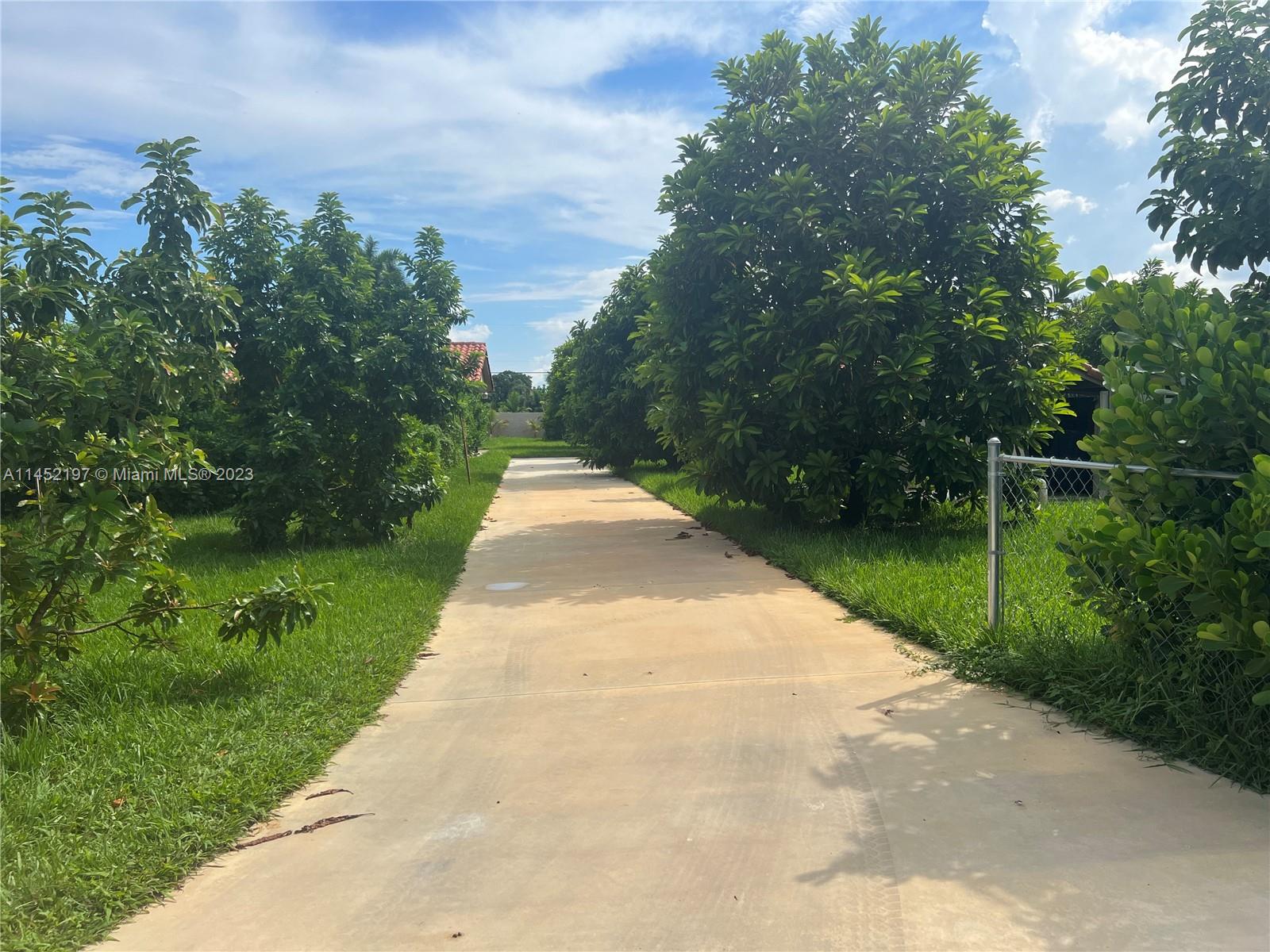 BIRD ROAD FARMSITES - Residential