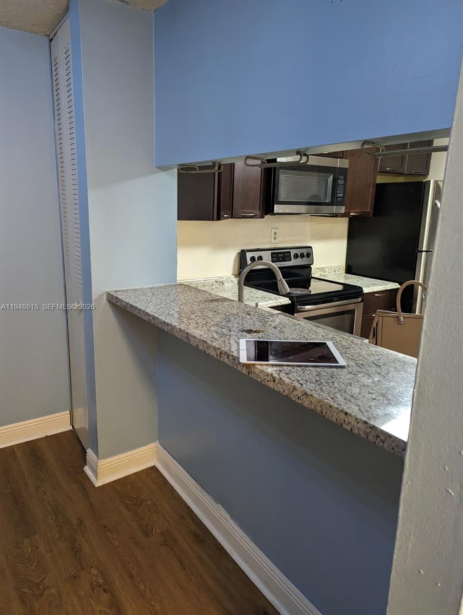 POINT SOUTH CONDO - Residential