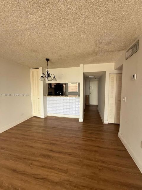 19715 SW 114th Ave 357 Miami FL 33157