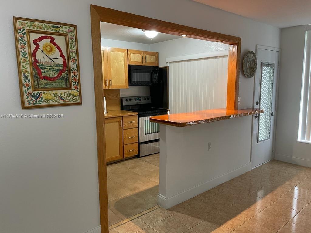 1750 NE 115th St 103