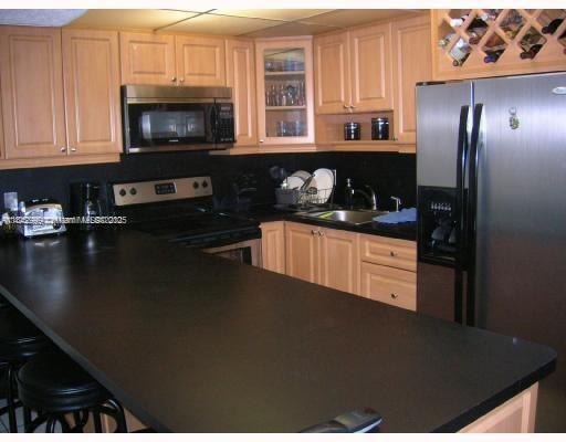 5050 CONDO - Residential