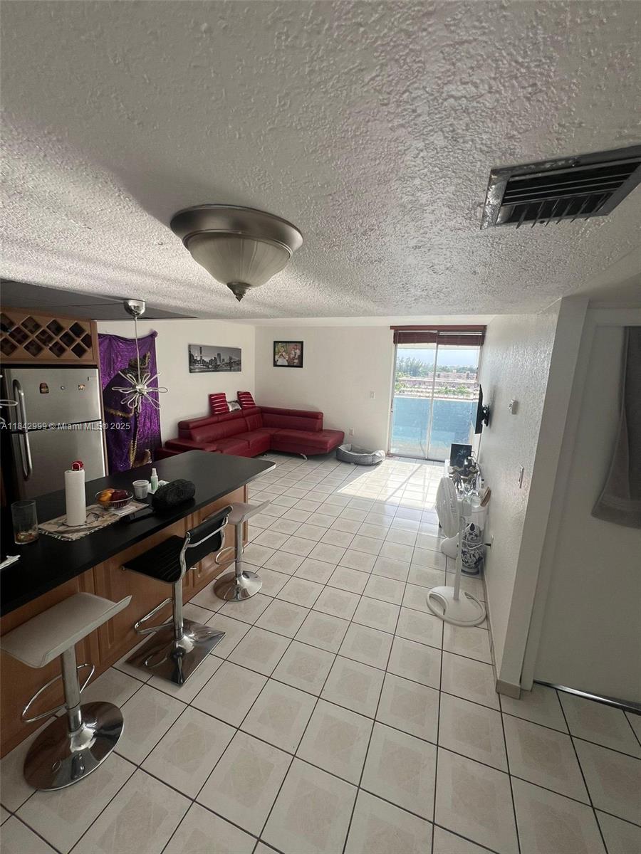 5050 CONDO - Residential