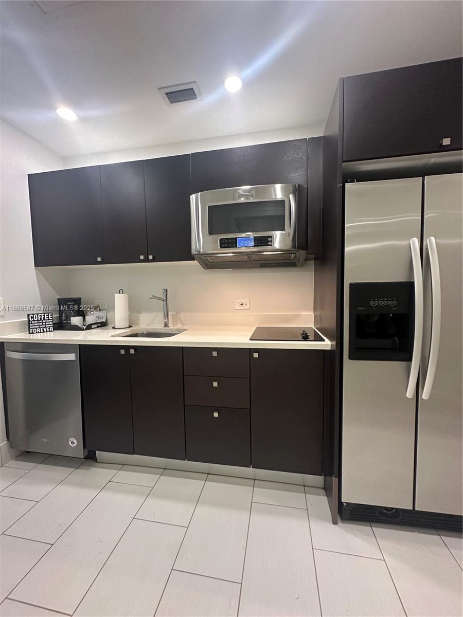 View photos, virtual tours, details... 5300 NW 87th Ave 1007