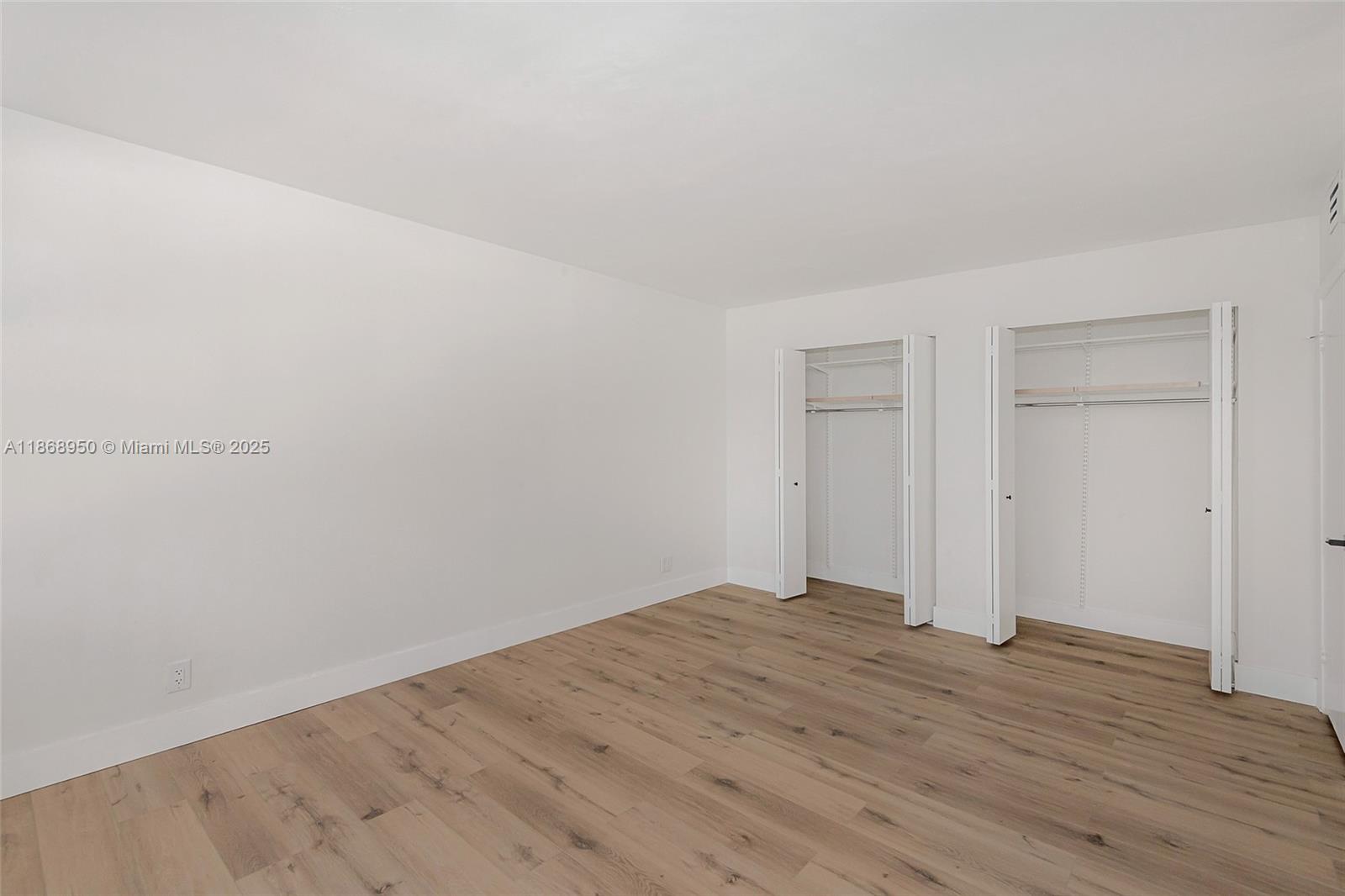 OLYMPUS CONDO PHASE - Residential