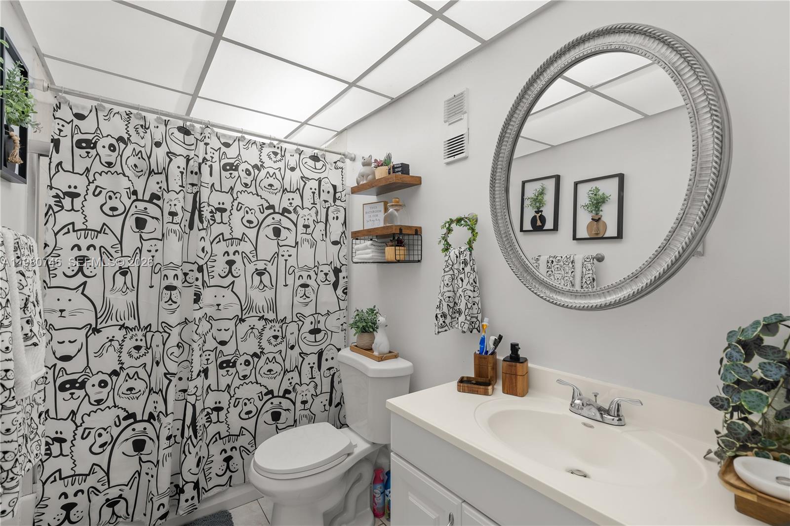 SAMARI LAKE EAST CONDO - Residential Lease