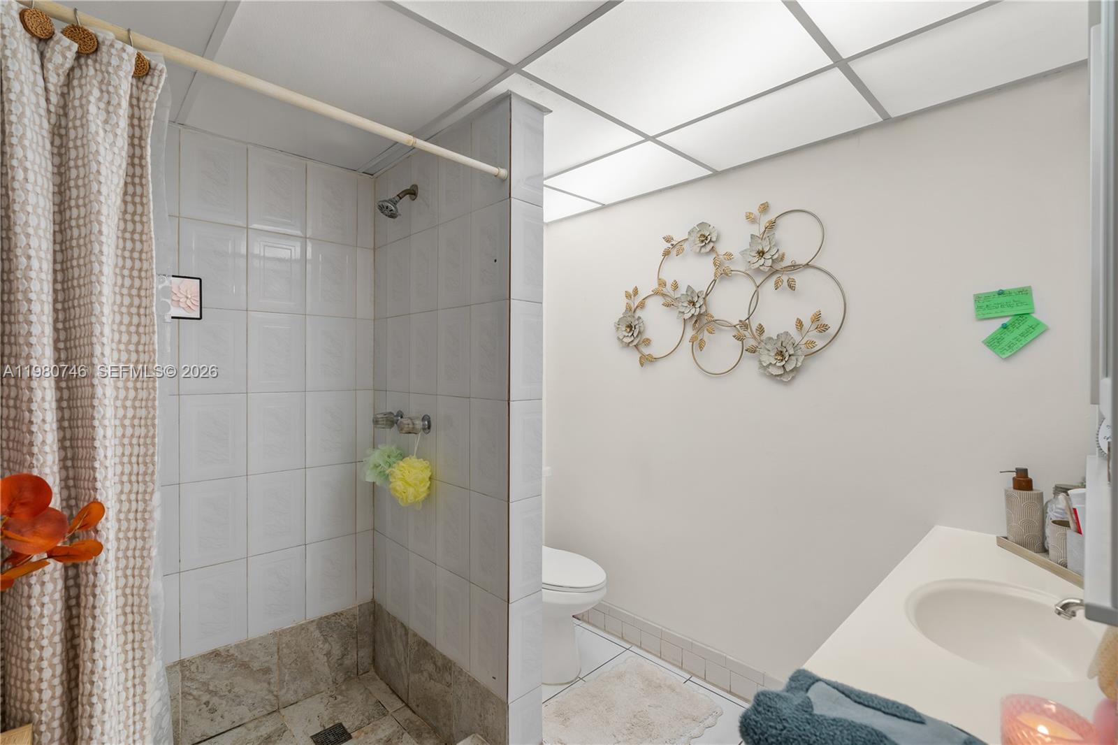 SAMARI LAKE EAST CONDO - Residential Lease