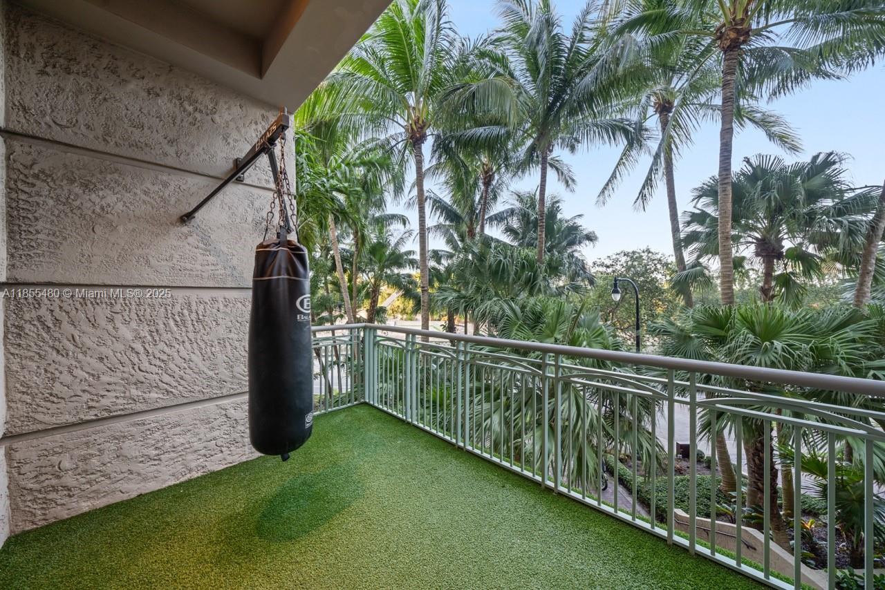 THE TOWER RESIDENCES COND - Residential