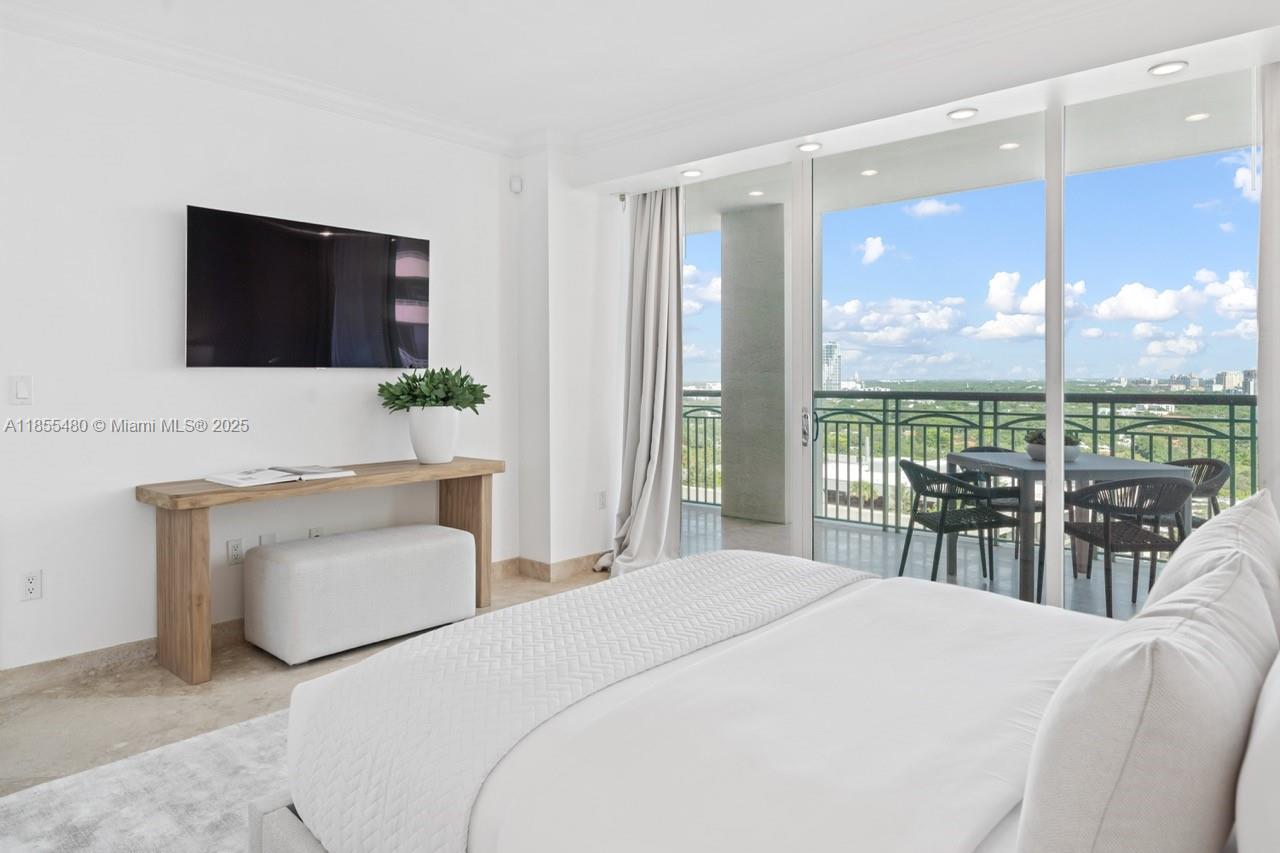 THE TOWER RESIDENCES COND - Residential